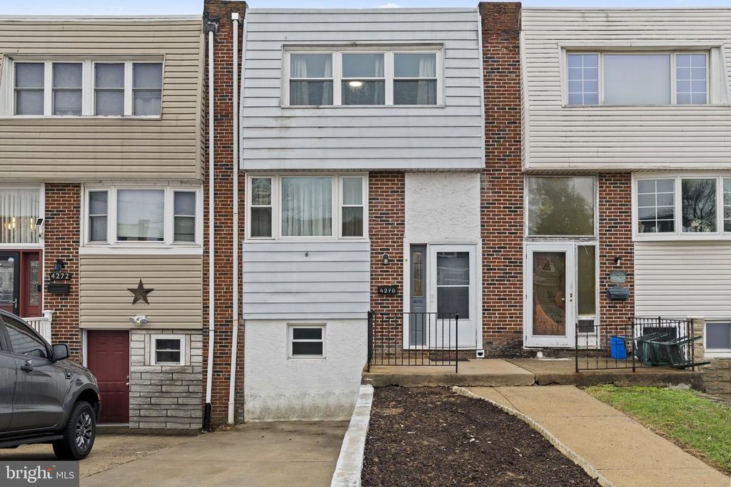 4270 LAWNSIDE RD, Philadelphia, PA 19154
