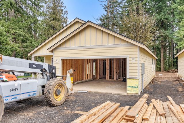 212 Shannon Lewis Lane, Winlock, WA 98596