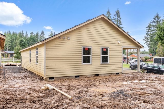 212 Shannon Lewis Lane, Winlock, WA 98596