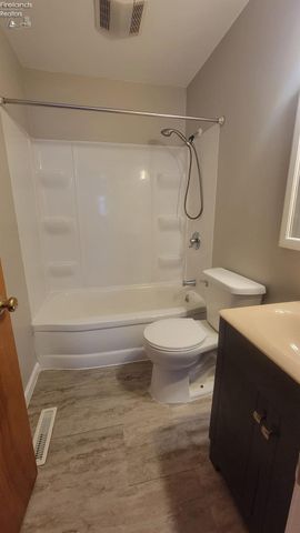 612 Helina Drive, Sandusky, OH 44870