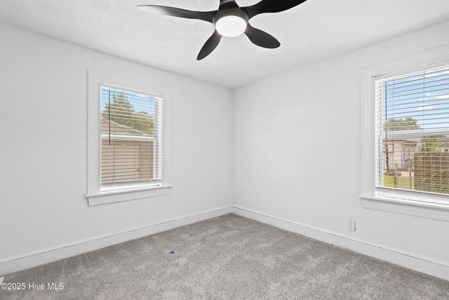 214 Arlington Circle, Greenville, NC 27834