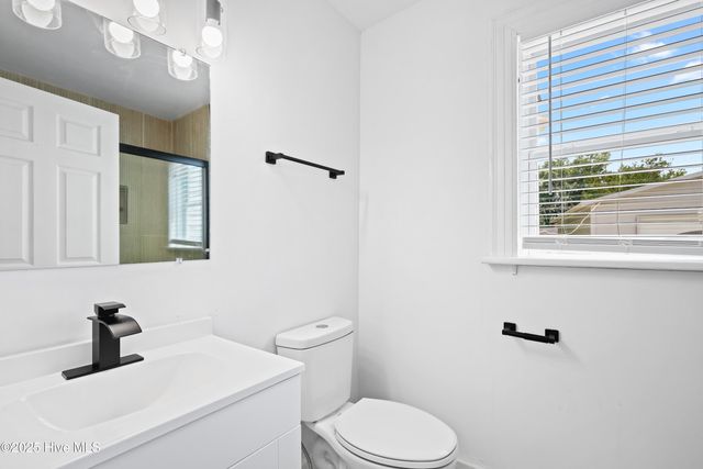 214 Arlington Circle, Greenville, NC 27834