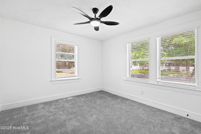 214 Arlington Circle, Greenville, NC 27834