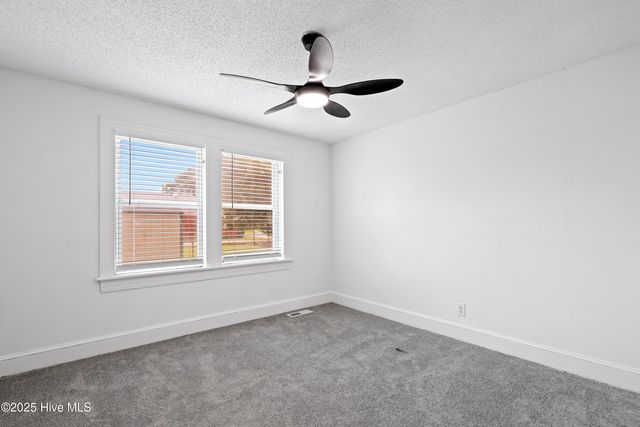 214 Arlington Circle, Greenville, NC 27834