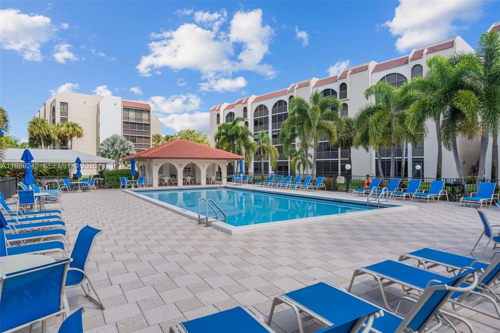 3485 Environ Boulevard C205, Lauderhill, FL 33319