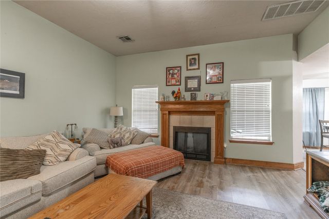 341 E Plantation Terrace, Mustang, OK 73064