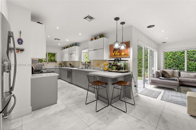 721 Bird Rd, Coral Gables, FL 33146