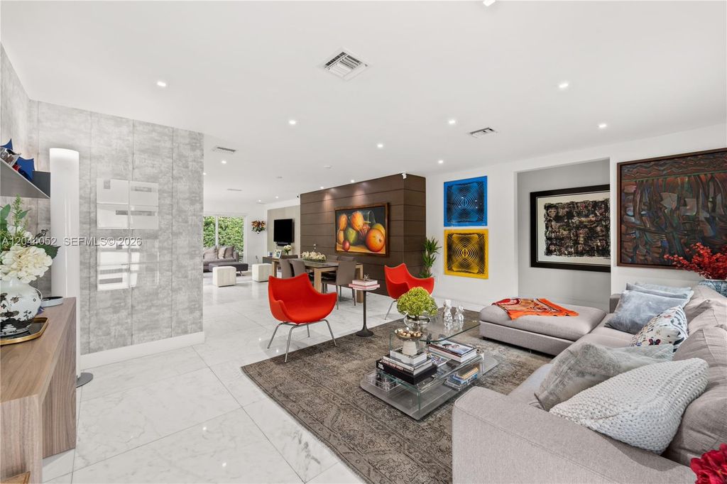 721 Bird Rd, Coral Gables, FL 33146