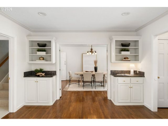 2695 Sw MONTGOMERY Dr, Portland, OR 97201