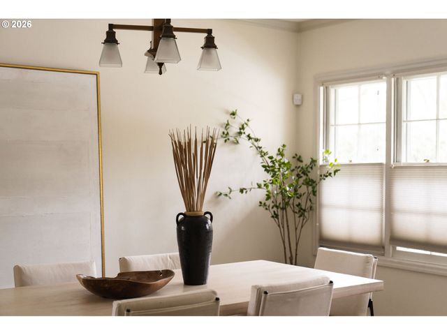 2695 Sw MONTGOMERY Dr, Portland, OR 97201