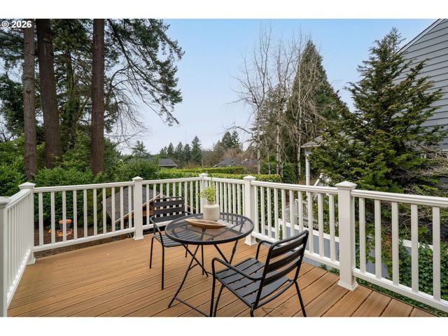 2695 Sw MONTGOMERY Dr, Portland, OR 97201