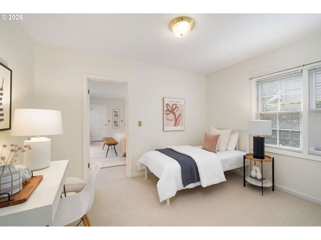 2695 Sw MONTGOMERY Dr, Portland, OR 97201