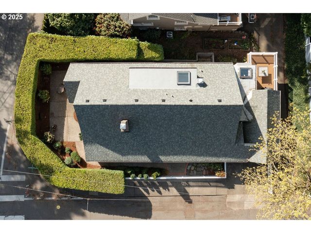 2695 Sw MONTGOMERY Dr, Portland, OR 97201