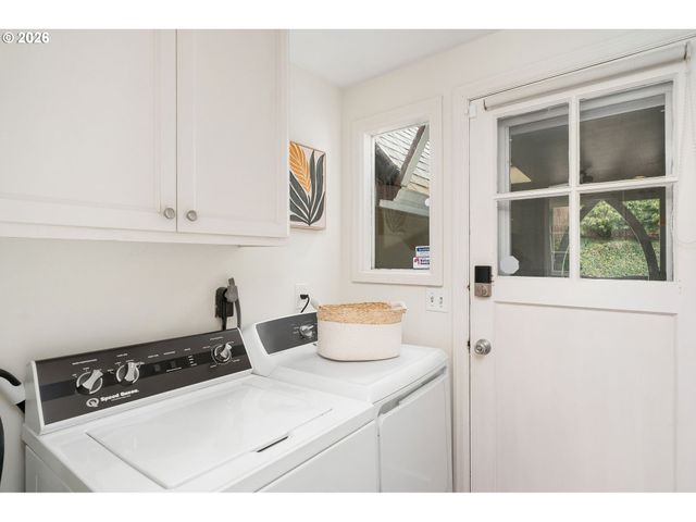 2695 Sw MONTGOMERY Dr, Portland, OR 97201