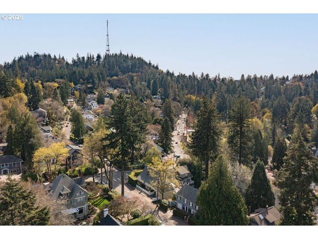 2695 Sw MONTGOMERY Dr, Portland, OR 97201