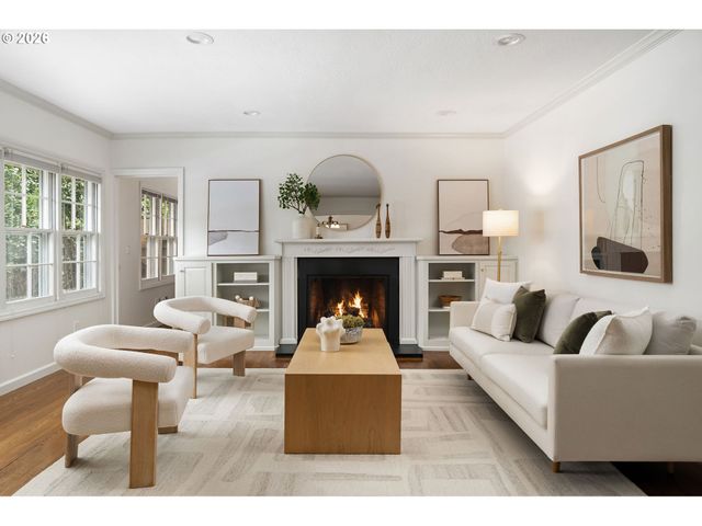 2695 Sw MONTGOMERY Dr, Portland, OR 97201