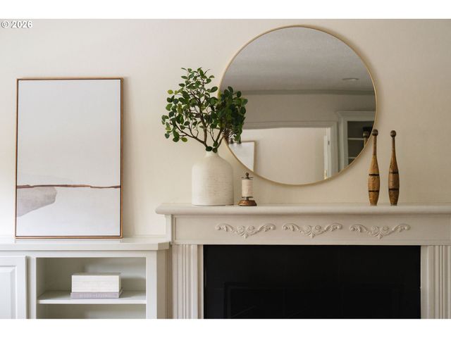 2695 Sw MONTGOMERY Dr, Portland, OR 97201