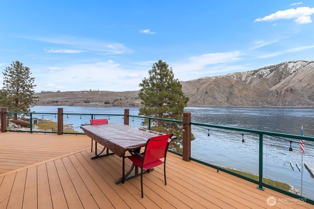 15107 N Lakeshore Drive, Entiat, WA 98822