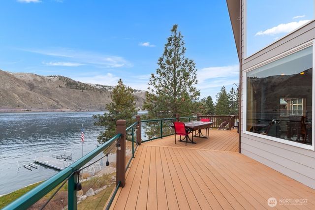 15107 N Lakeshore Drive, Entiat, WA 98822