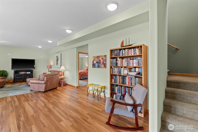 15107 N Lakeshore Drive, Entiat, WA 98822