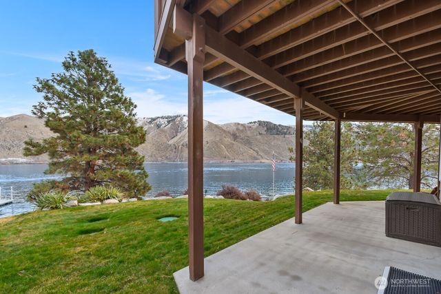 15107 N Lakeshore Drive, Entiat, WA 98822