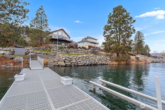 15107 N Lakeshore Drive, Entiat, WA 98822