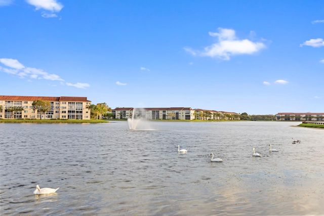151 SW 134th Way 206N, Pembroke Pines, FL 33027