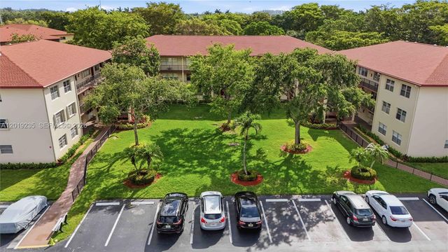 151 SW 134th Way 206N, Pembroke Pines, FL 33027