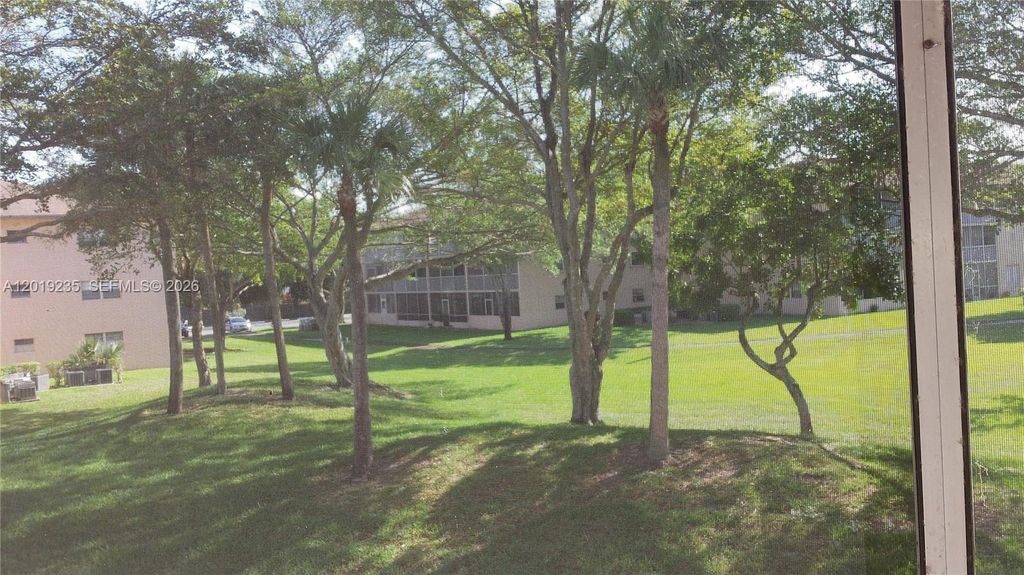 151 SW 134th Way 206N, Pembroke Pines, FL 33027