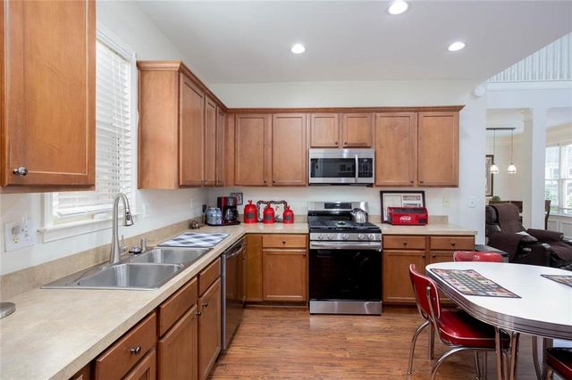 3608 High Battery Bluff NW, Acworth, GA 30101