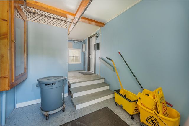 9284 M-35, Gladstone, MI 49837