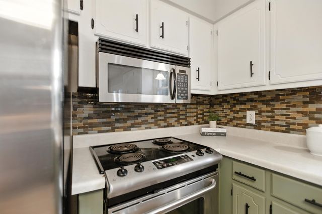 215 Patrick St, Estill Springs, TN 37330