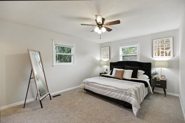 215 Patrick St, Estill Springs, TN 37330