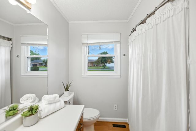 215 Patrick St, Estill Springs, TN 37330