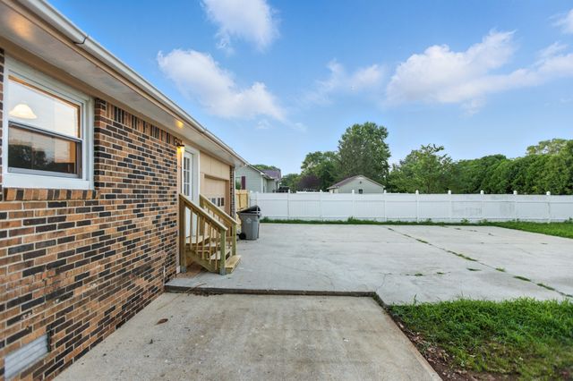 215 Patrick St, Estill Springs, TN 37330