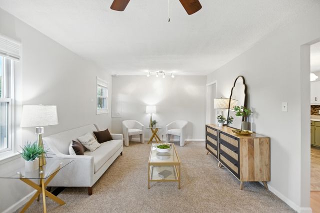 215 Patrick St, Estill Springs, TN 37330