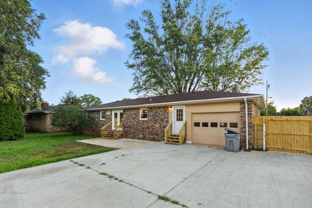215 Patrick St, Estill Springs, TN 37330