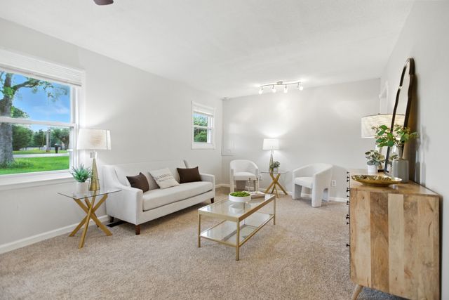 215 Patrick St, Estill Springs, TN 37330