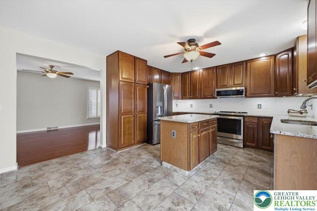 727 Kykuit Place, Forks Twp, PA 18040