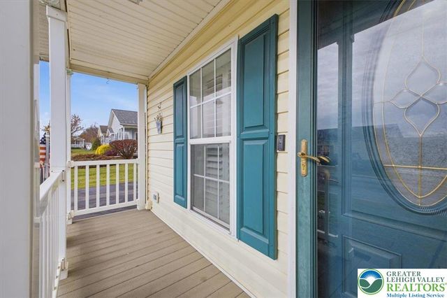 727 Kykuit Place, Forks Twp, PA 18040