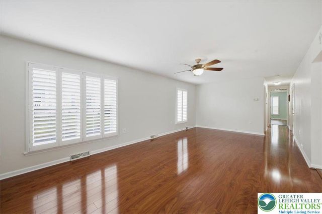 727 Kykuit Place, Forks Twp, PA 18040