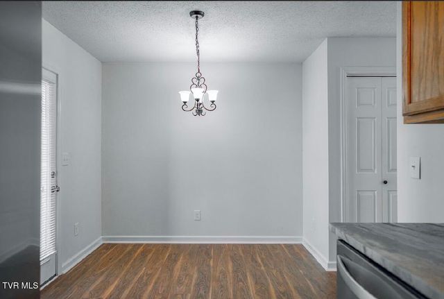 613 Spring Hill Road Apt 13, Johnson City, TN 37604