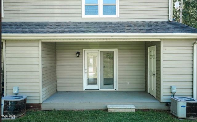 613 Spring Hill Road Apt 13, Johnson City, TN 37604