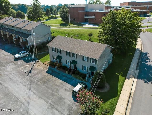 613 Spring Hill Road Apt 13, Johnson City, TN 37604