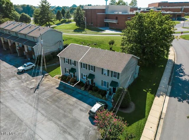 613 Spring Hill Road Apt 13, Johnson City, TN 37604