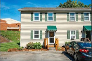 613 Spring Hill Road Apt 13, Johnson City, TN 37604