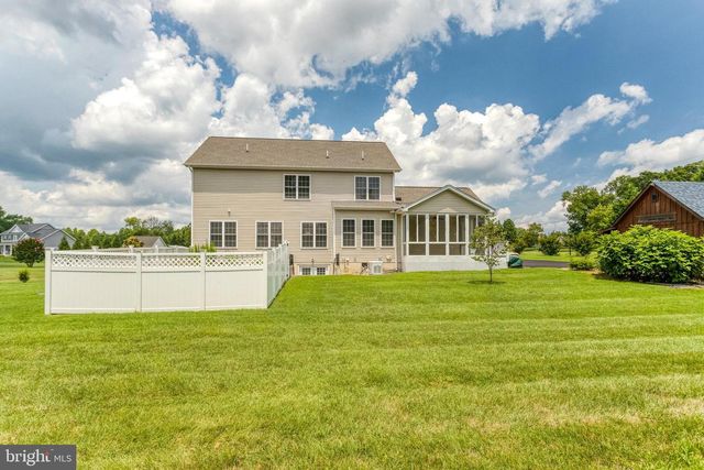 5 CHET ATKINS CT, Fredericksburg, VA 22405