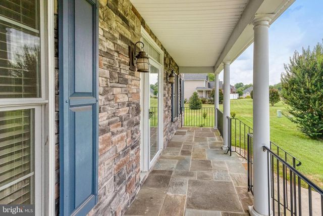 5 CHET ATKINS CT, Fredericksburg, VA 22405