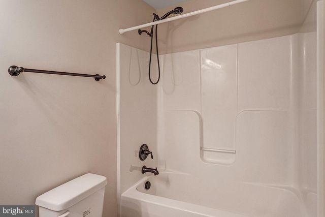 5 CHET ATKINS CT, Fredericksburg, VA 22405