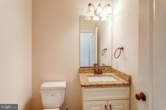 5 CHET ATKINS CT, Fredericksburg, VA 22405